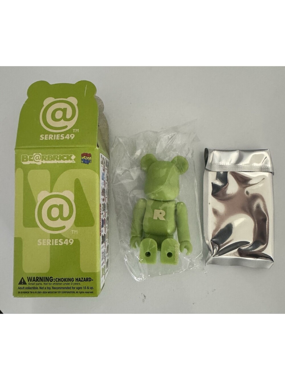 Medicom Be@rbrick Series 49 Basic R Bearbrick S49 Green Damage On Shoulders!